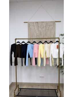 TOP LICRA ESCOTE CUADRADO