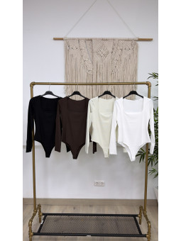 BODY CANALE ESCOTE CUADRADO