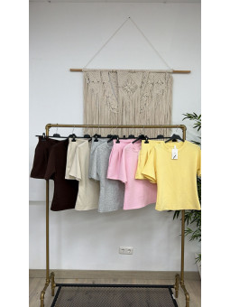 CONJUNTO CORTO  CAMISETA ENTALLADA