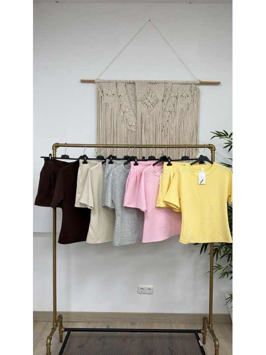 CONJUNTO CORTO  CAMISETA ENTALLADA