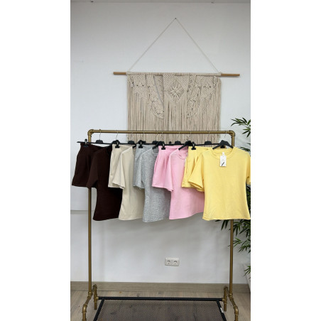 CONJUNTO CORTO  CAMISETA ENTALLADA